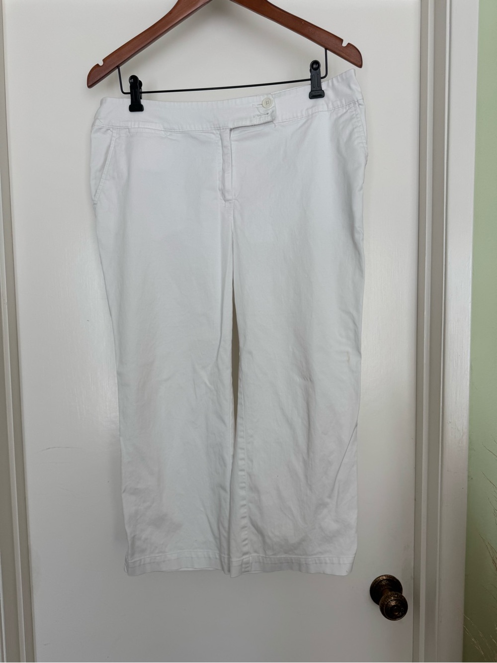 White LC Waikiki Cropped Women's Pants